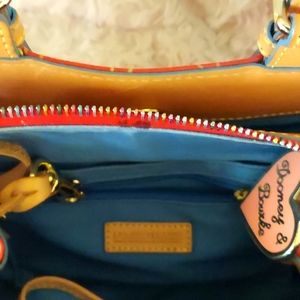 Authentic Vintage Dooney & Burke small satchel purse